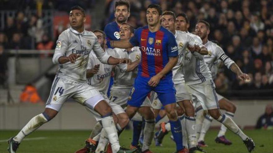 El Barça y el Real Madrid encabezan la lista de clubs europeos por ingresos, según la UEFA