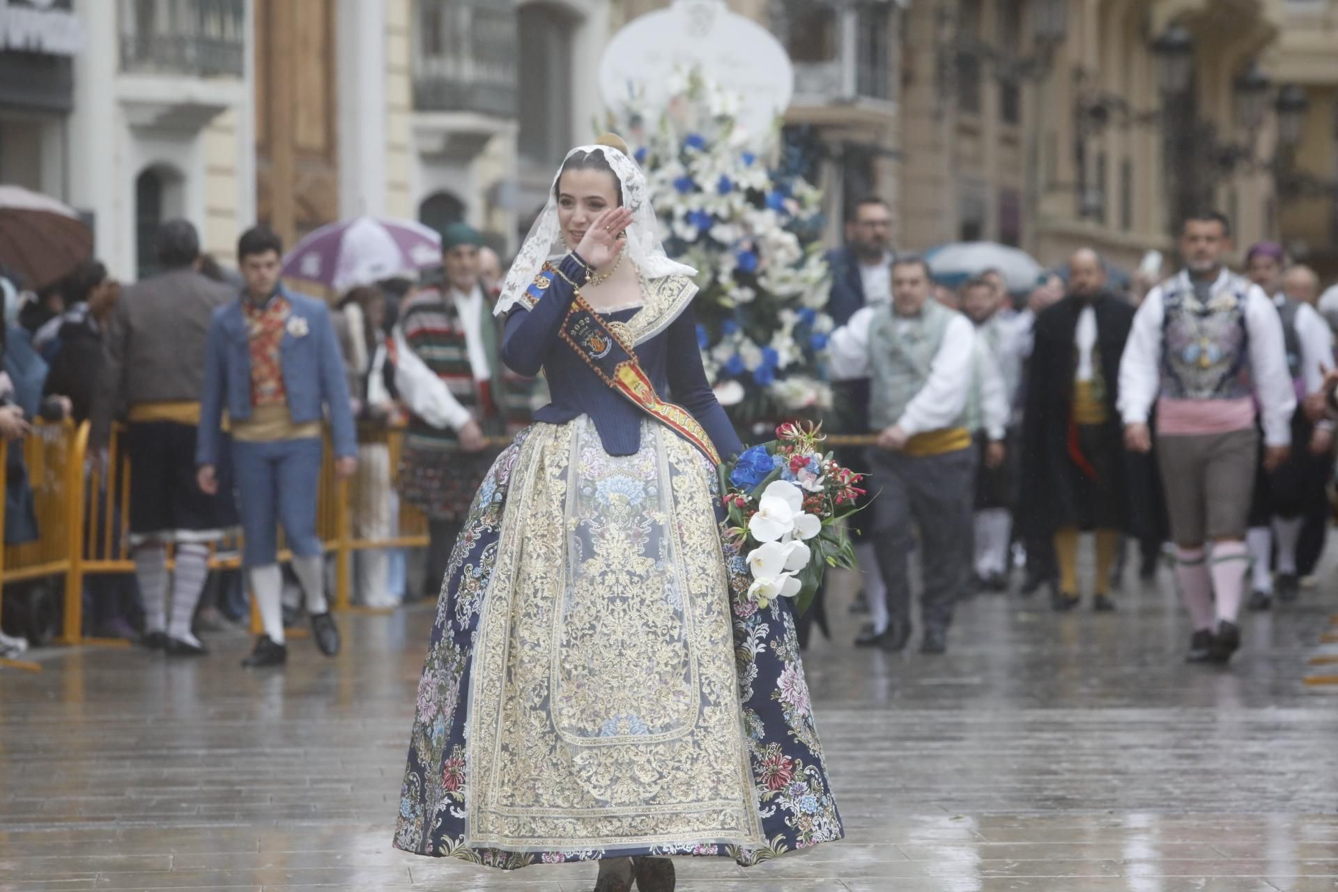 Búscate en el primer día de ofrenda por la calle de Quart (entre las 17:00 a las 18:00 horas)