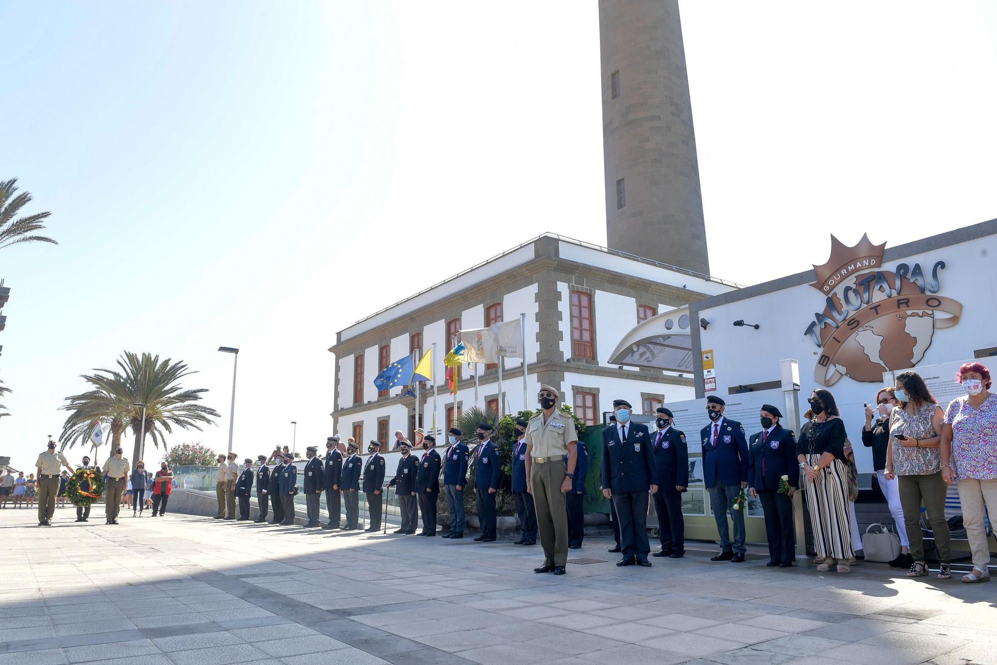 Acto de homenaje a los paracaidistas caídos en acto de servicio entre 1965 y 1979 en Maspalomas