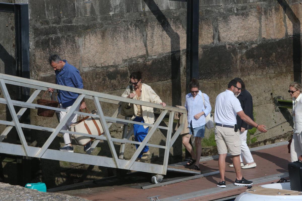 El empresario pasó su primer fin de semana de adelanto del verano a bordo de su yate «Valoria B»