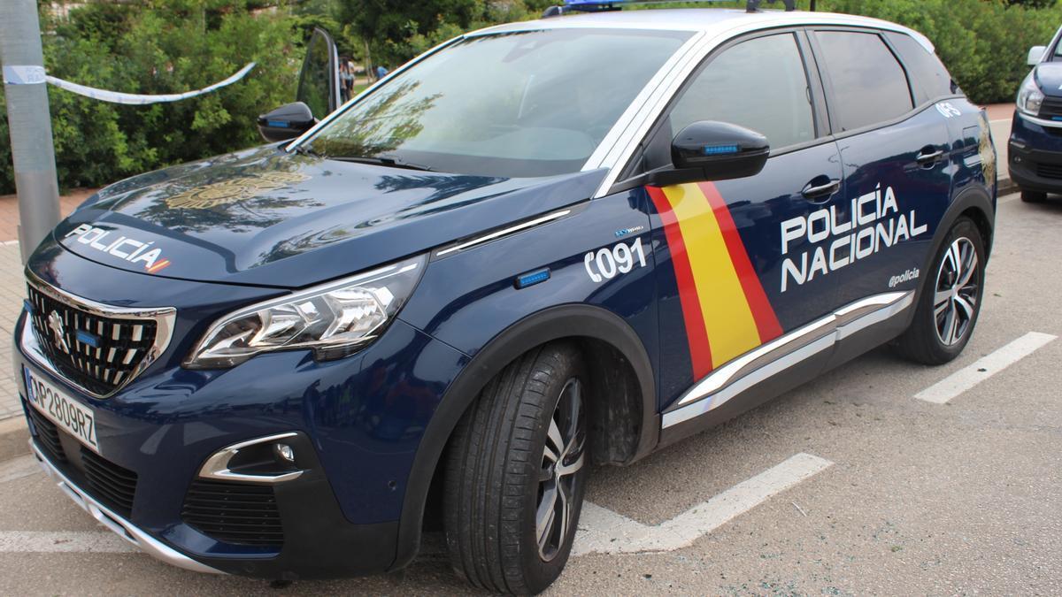 Un coche de la Policía Nacional, en una imagen de archivo.