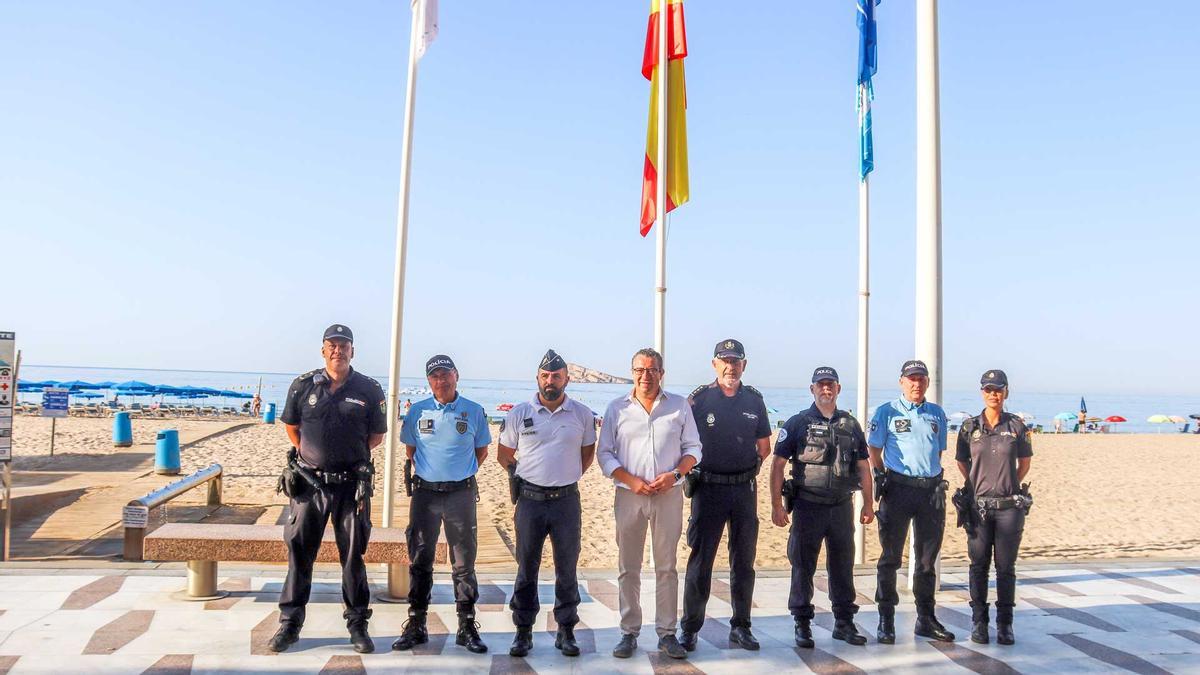 Agentes de la policía francesa y portuguesa en Benidorm.