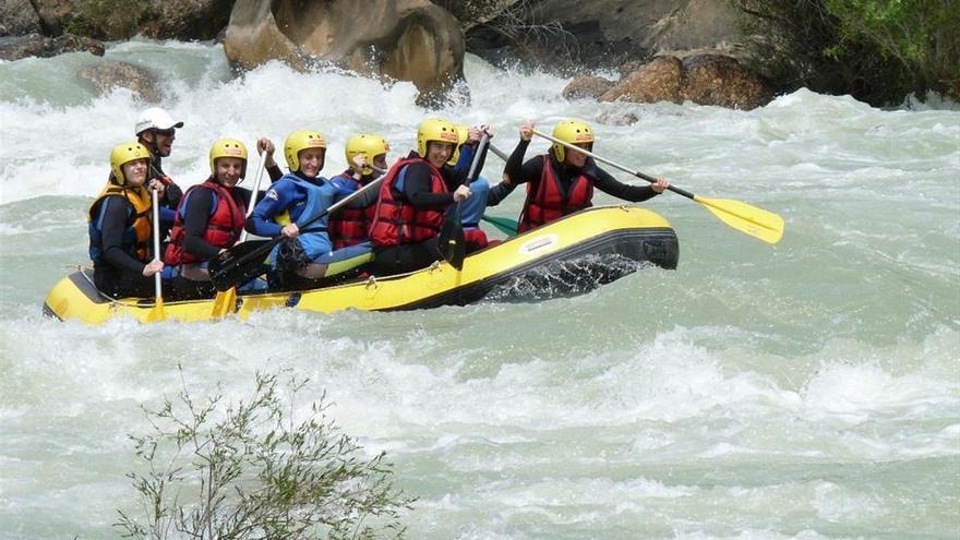 Muere un hombre de 56 años mientras hacía rafting en Montanejos