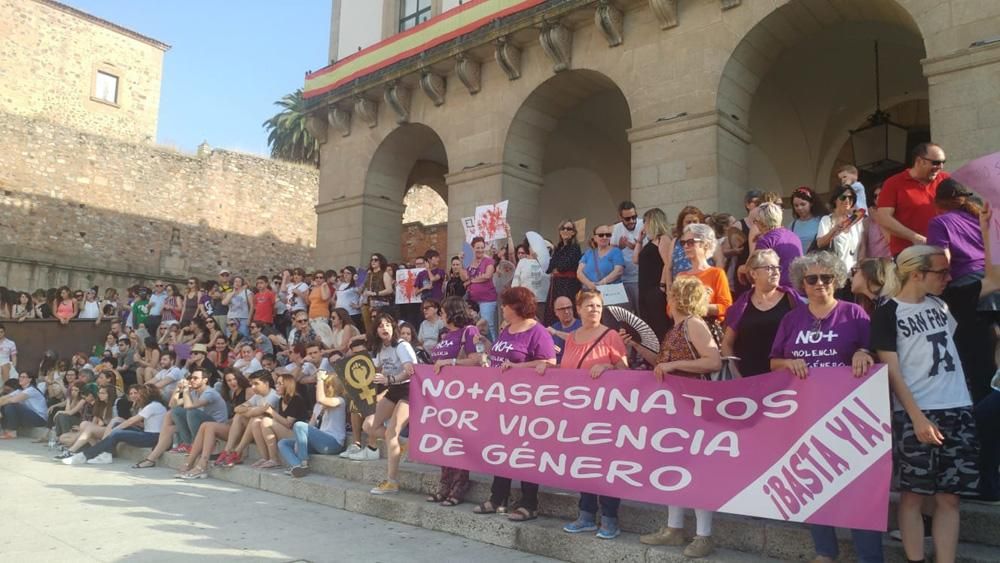 Manifestaciones contra la libertad provisional de La Manada en Extremadura