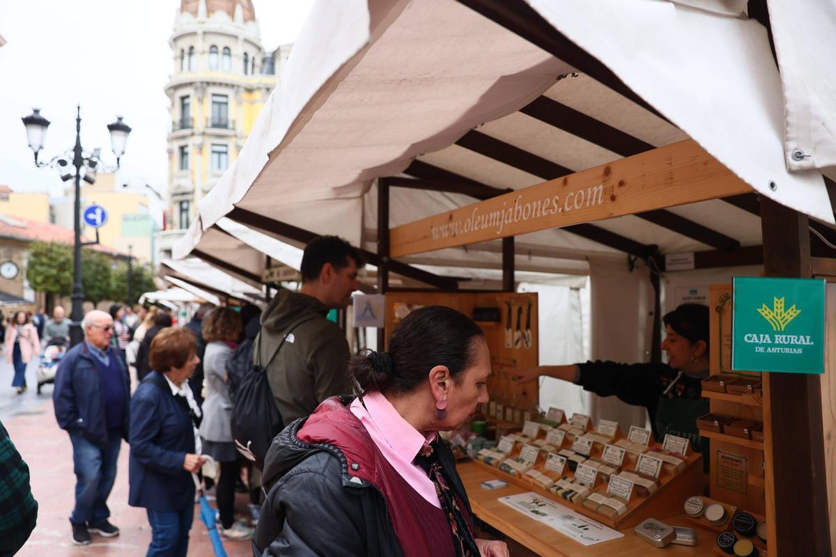 El retorno del Mercado Artesanal y Ecológico a Oviedo El retorno del Mercado Artesanal y Ecológico a Oviedo