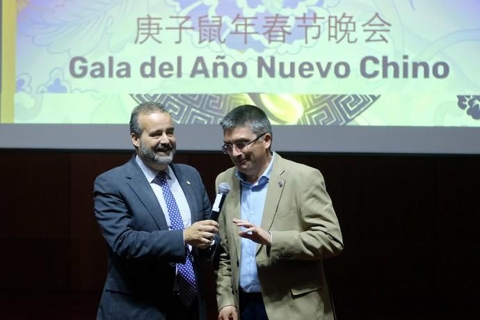 Las Palmas de Gran Canaria . El rector de la Universidad de Las Palmas de Gran Canaria, Rafael Robaina, asiste a la gala con la que el Instituto Confucio de la institución celebra el Año Nuevo Chino, que en esta ocasión festejará el advenimiento del año de la rata, animal que simboliza el ingenio y la chispa en el zodiaco chino  | 31/01/2020 | Fotógrafo: José Carlos Guerra