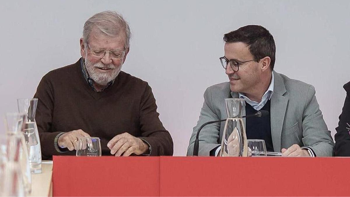 Juan Carlos Rodríguez Ibarra y Miguel Ángel Gallardo, este lunes, en la reunión Ejecutiva del PSOE de Extremadura.