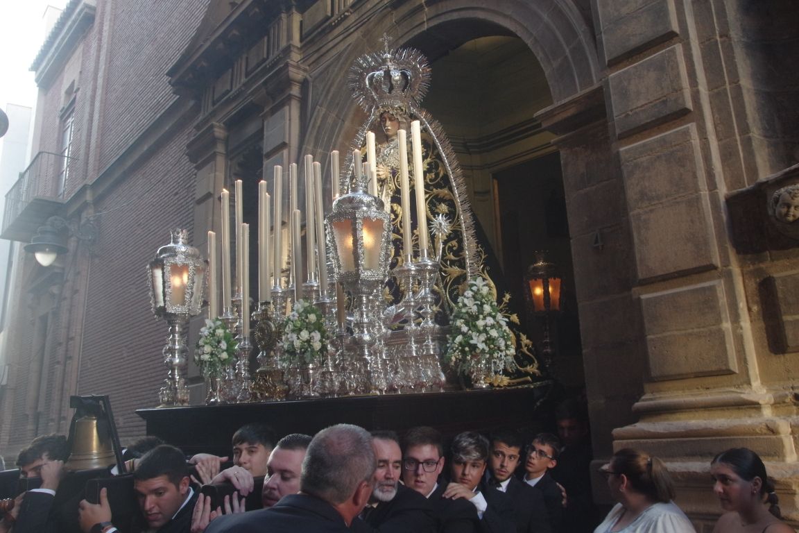 La procesión de la Esclavitud Dolorosa, en imágenes