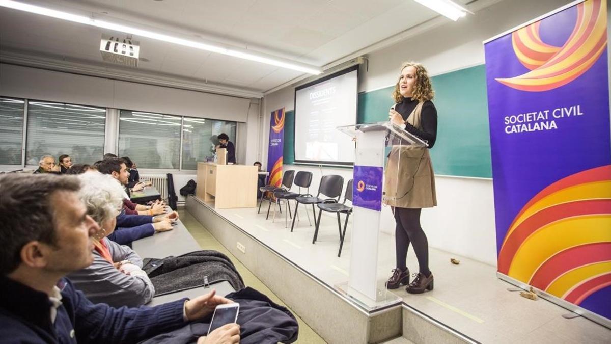 Acto de Societat Civil Catalana en la UAB en el 2016.