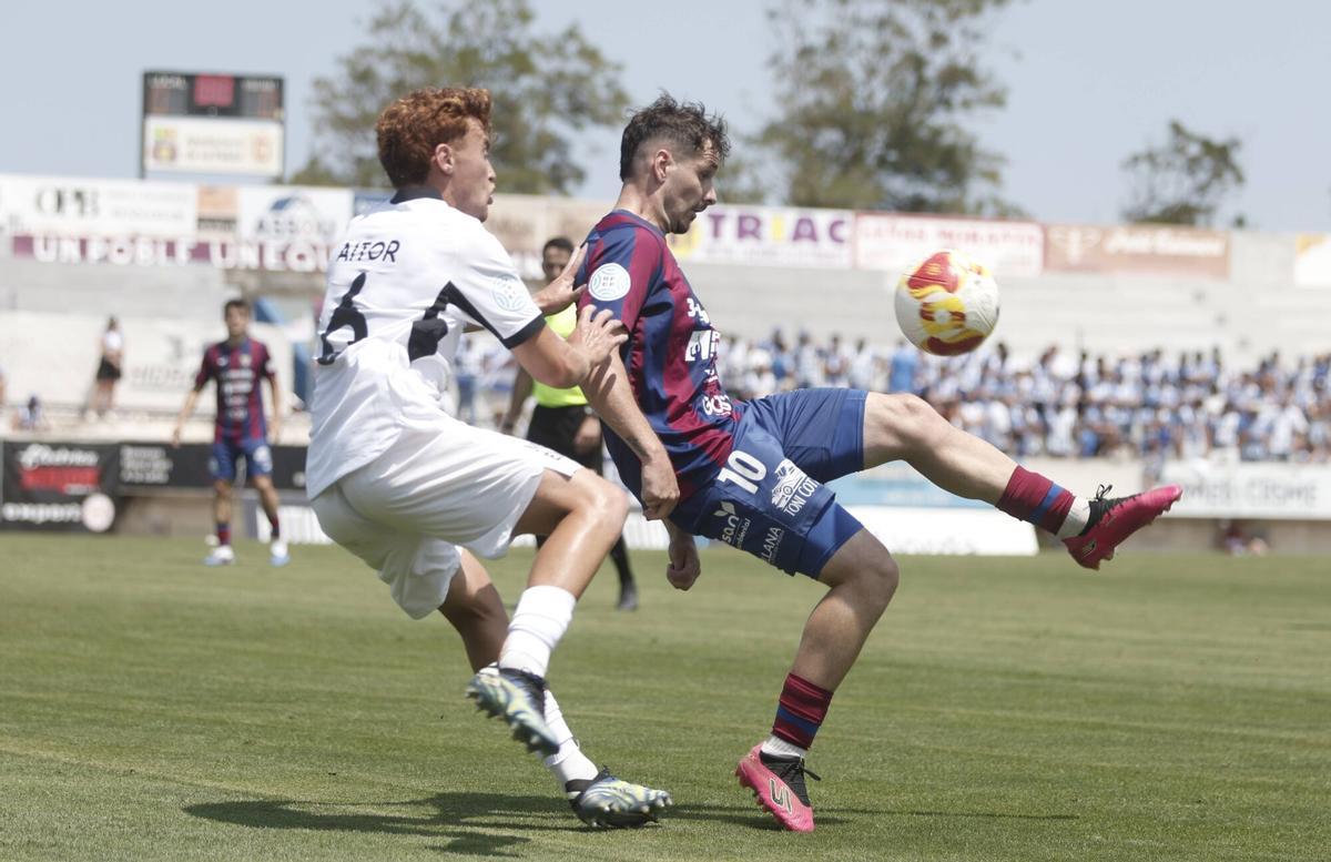 Poblense - Águilas: las imágenes del partido