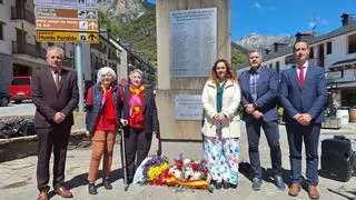 Bielsa conmemora el Día del Exilio en medio de la polémica por el informe de la ONU