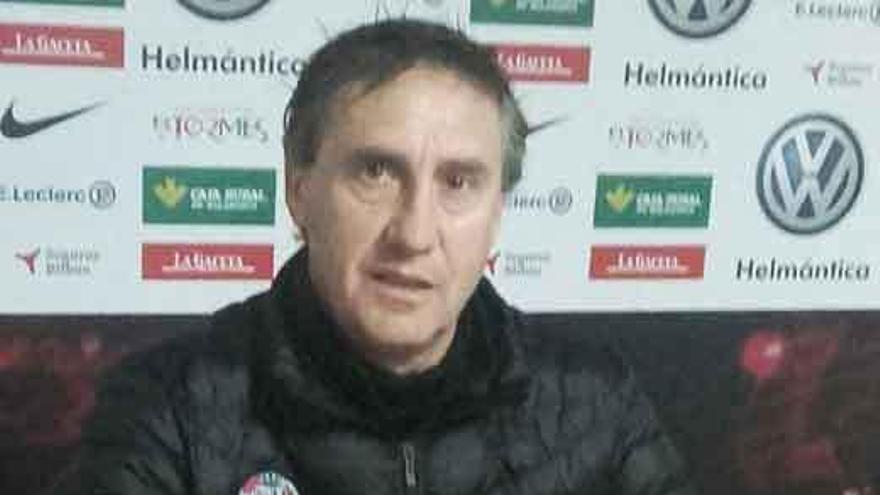 Balta, entrenador del Zamora C. F., tras el encuentro ante el Santa Marta.