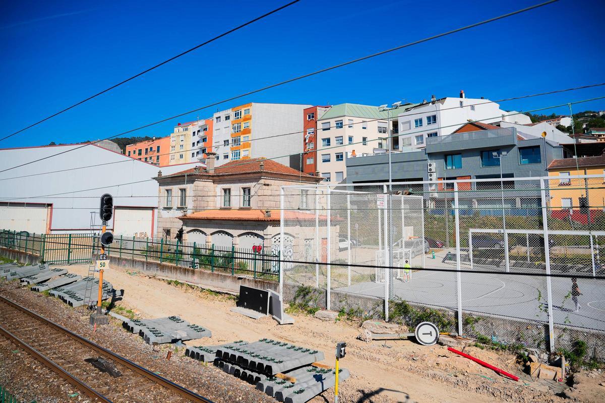 Avanzan las obras para que Chapela estrene su estación de tren entre Vigo y Redondela
