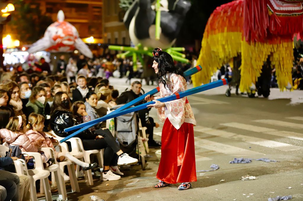 El desfile del Entierro de la Sardina y la quema, en imágenes