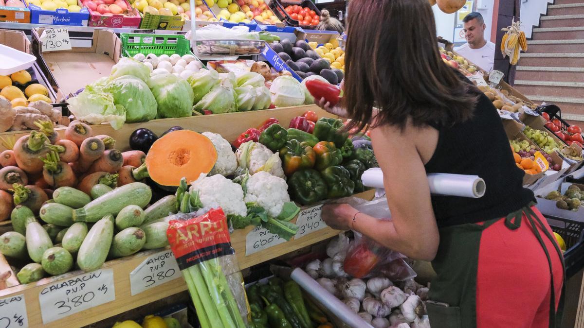 06-11-2025 LAS PALMAS DE GRAN CANARIA. Mercado de Altavista | 14/11/2025 | Fotógrafo: Andrés Cruz