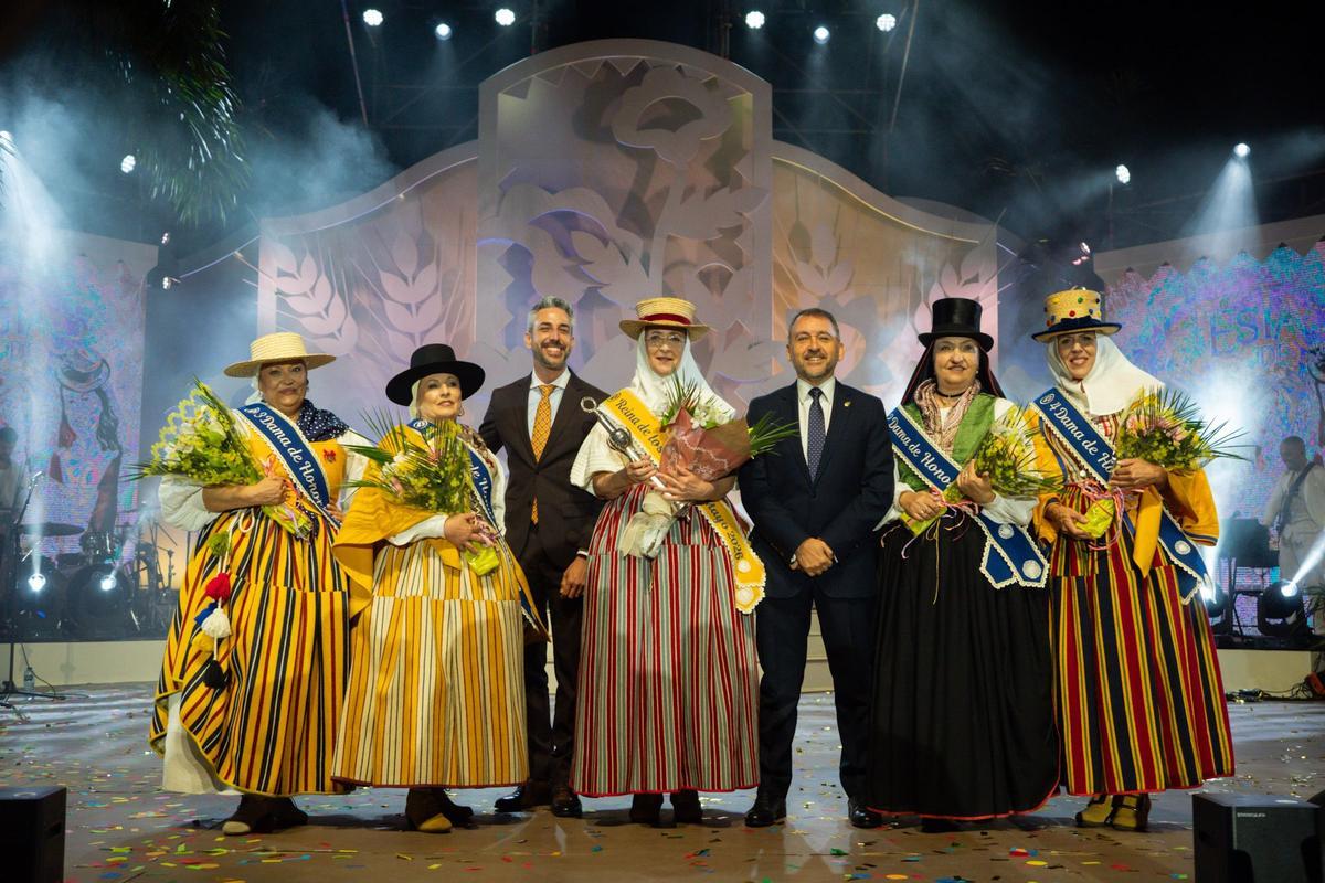 Elena González Ramírez, Reina de los Mayores de las Fiestas de Mayo 2026 de Santa Cruz de Tenerife