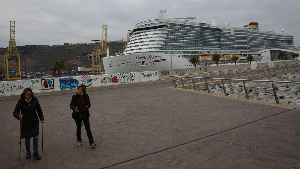 Uno de los cruceros de nueva generación que operan en el Port de Barcelona.