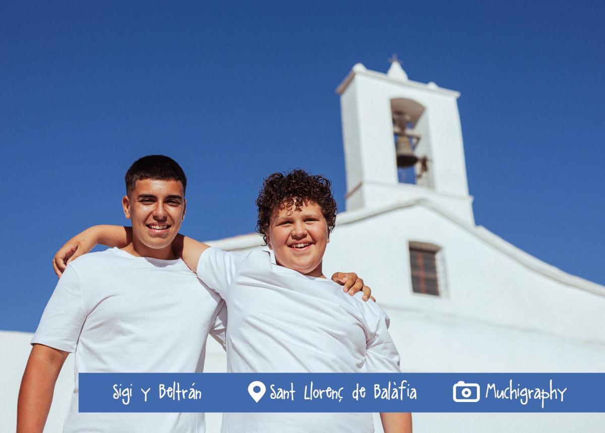 Un calendario benéfico de Ibiza para rendir homenaje a los hermanos de los niños con diversidad funcional