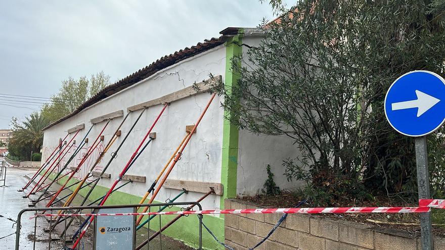 Urbanismo va a demoler un inmueble en Casetas por riesgo de colapso inminente