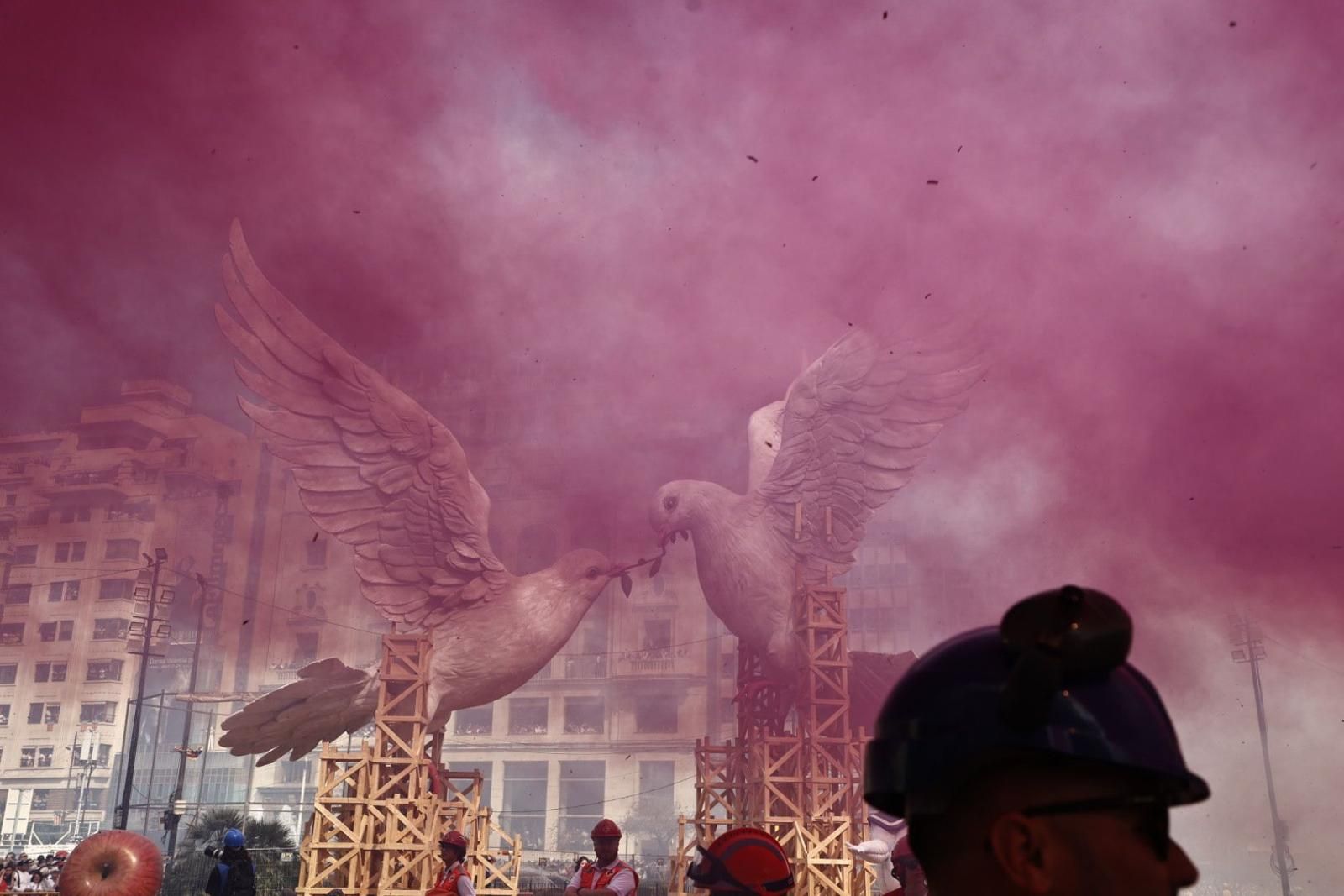 El humo morado, desde distintas perspectivas