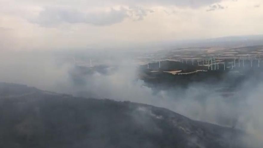 VÍDEO | Vista aérea del incendio forestal en Sigüés