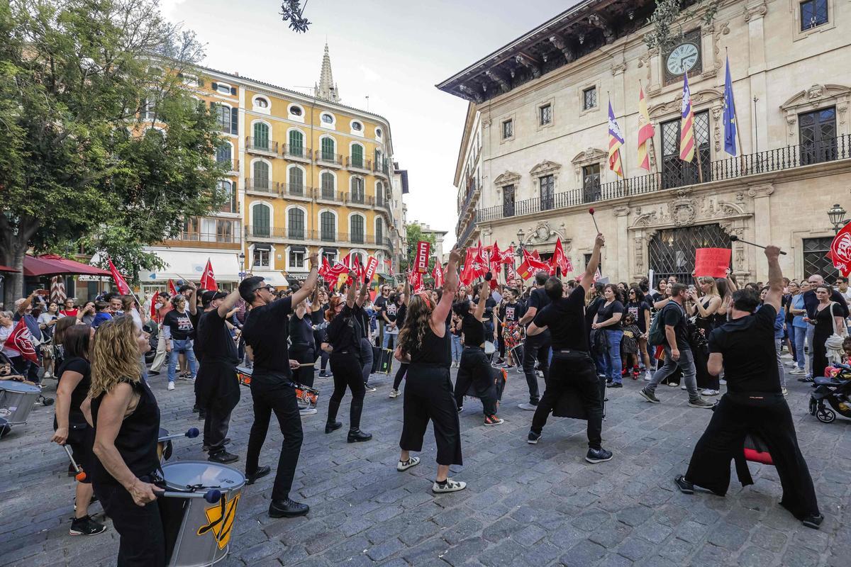 La batucada ha acompañado y animado la protesta.