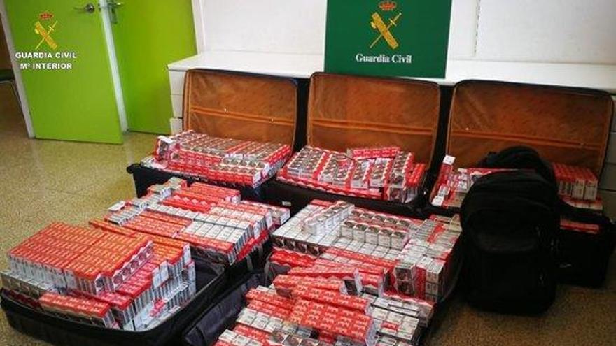 Paquets de tabac de contraban intervinguts a la Jonquera