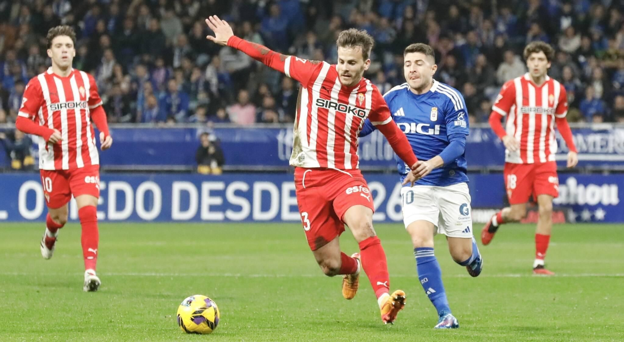 Así fue el derbi asturiano: todas las fotos del encuentro entre el Oviedo y el Sporting en el Tartiere
