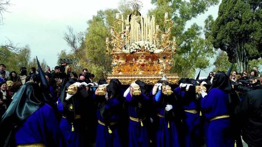 Virgen de los Dolores: La imagen procesiona el Viernes Santo.