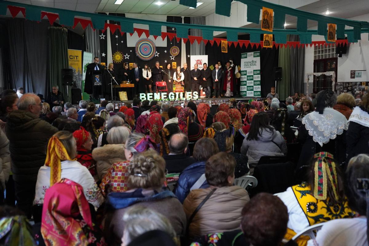 GALERÍA | Benegiles, hasta la bandera para celebrar la Fiesta del CIT GALERÍA | Benegiles, hasta la bandera para celebrar la Fiesta del CIT