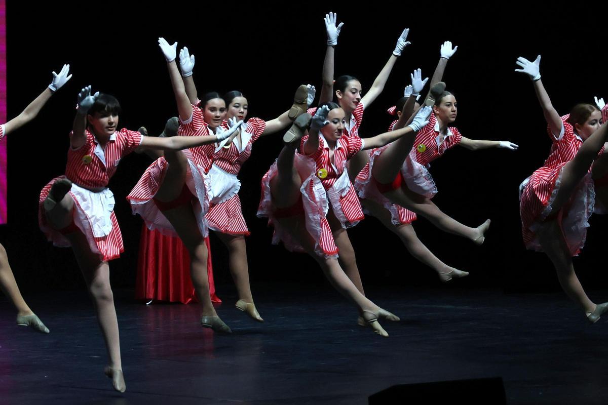 La danza toca el cielo en el Vigo Porté La danza toca el cielo en el Vigo Porté