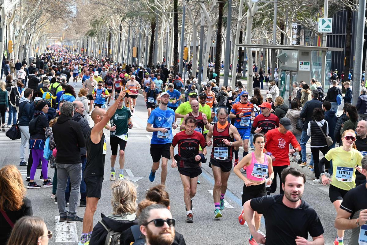 ¿Has participado en la Marató de Barcelona 2024? ¡Búscate en las fotos¡