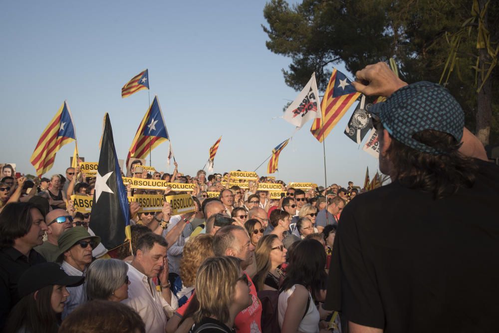 Mig miler de persones diuen el primer «bona nit» a