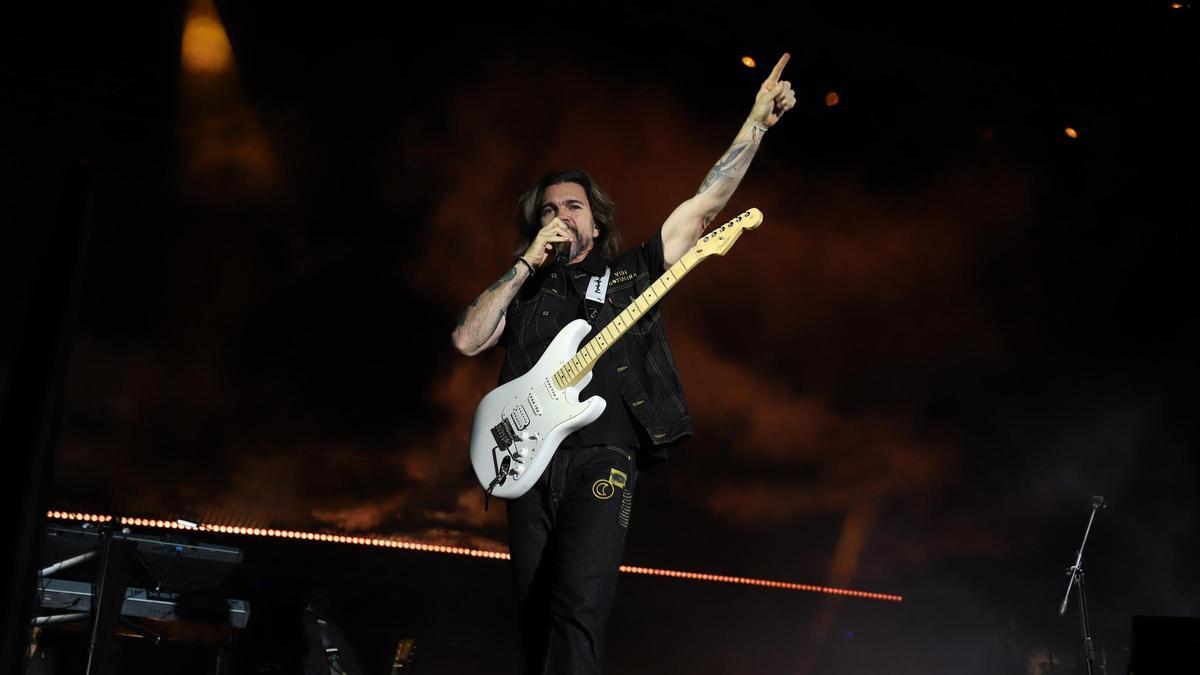 Juanes, durante el concierto que ofreció en Mancha Blana (Tinajo, Lanzarote).