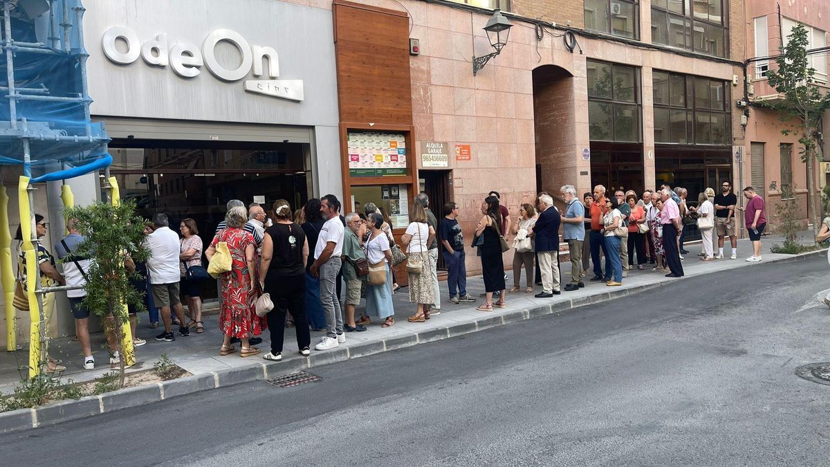 Así ha reaccionado el público de Elche al estreno de la película La Festa