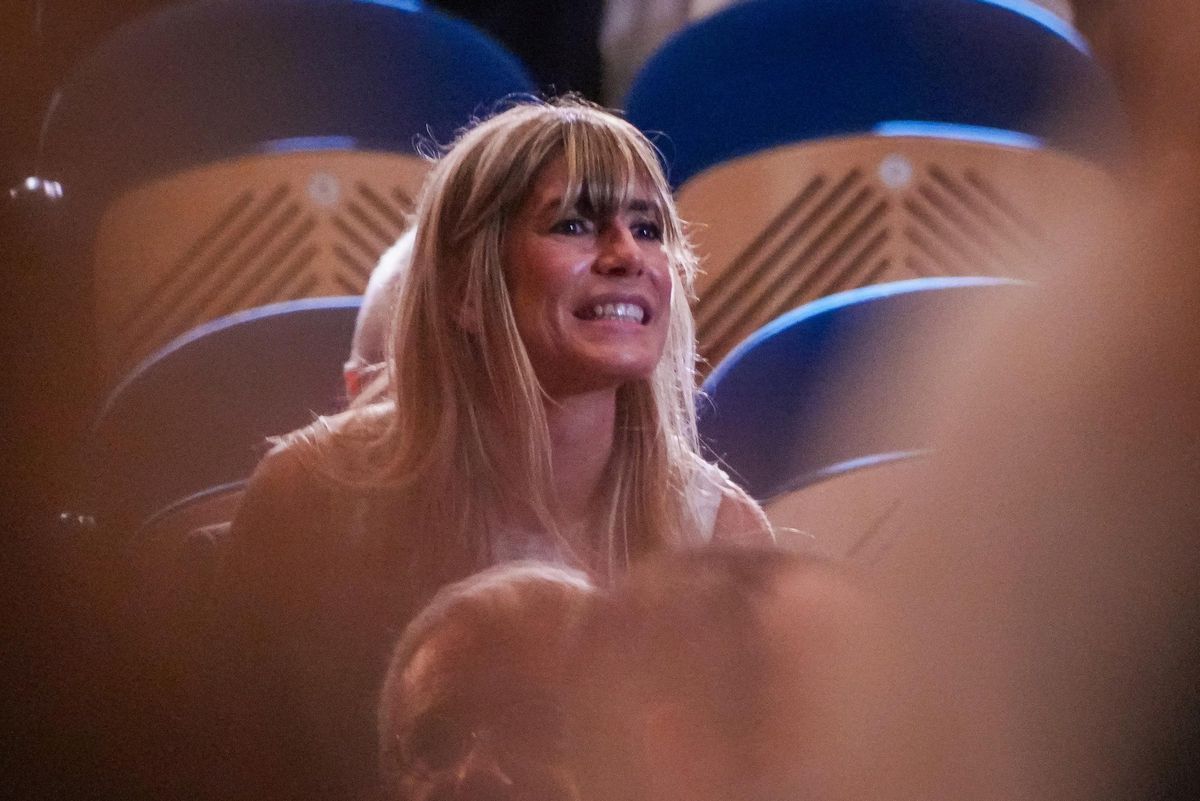 L’advocat de Begoña Gómez demana al jutge que ajorni la seva declaració L’advocat de Begoña Gómez demana al jutge que ajorni la seva declaració
