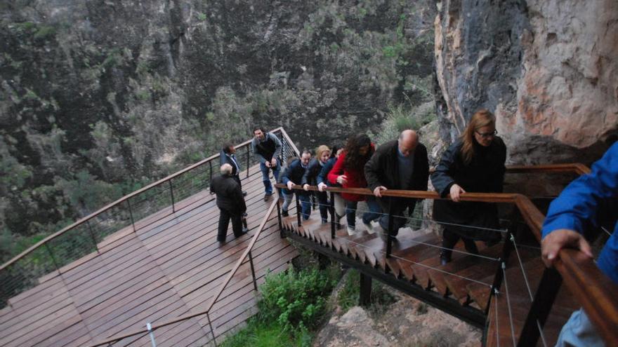 Una televisión belga grabará un documental sobre la Cueva Sima de la Serreta