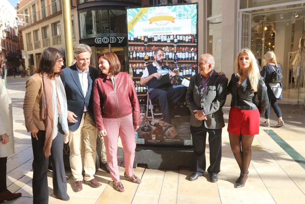 Málaga homenajea a sus comercios centenarios