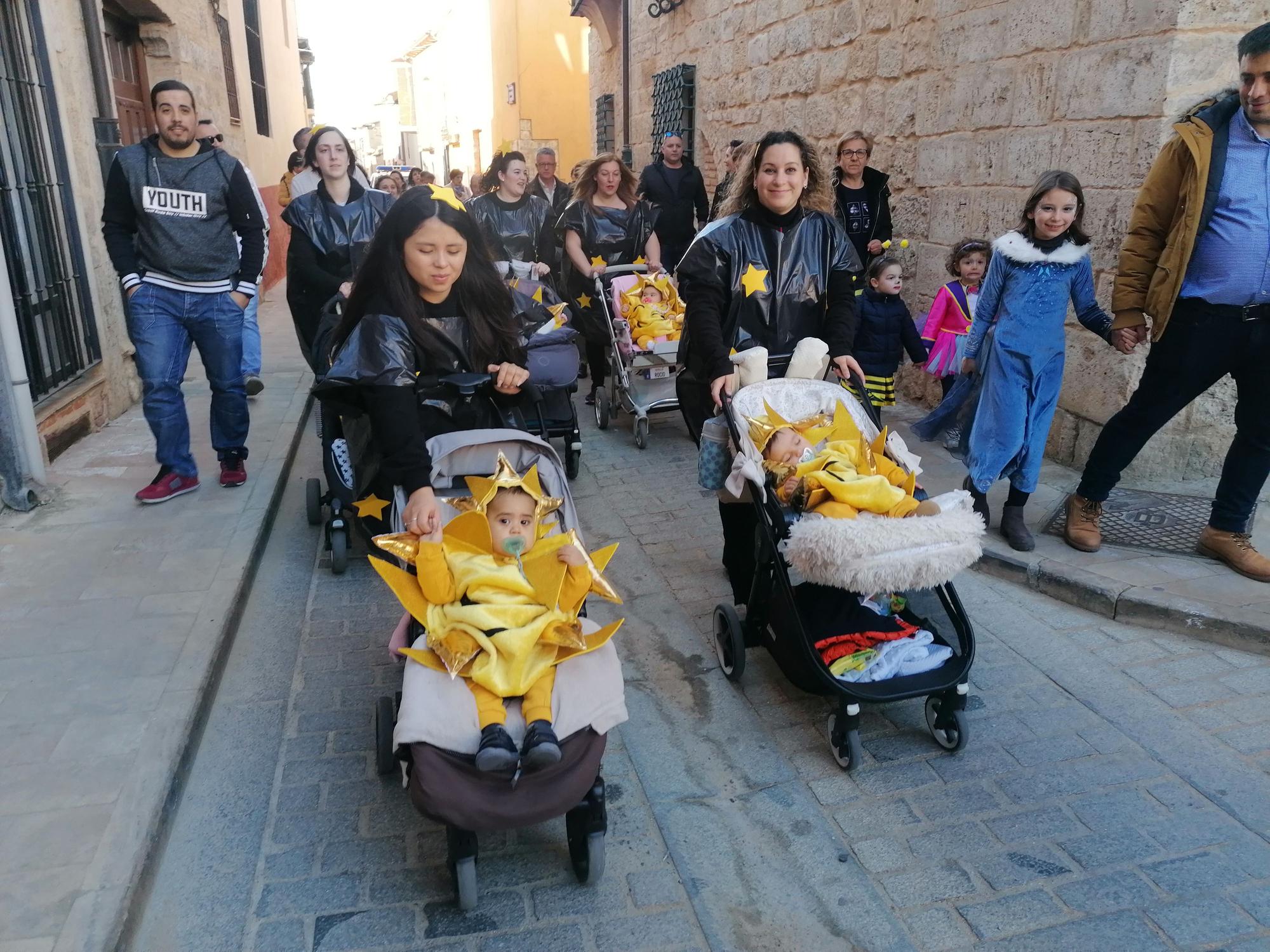 Los "chupetines" de Toro navegan por el universo del Carnaval