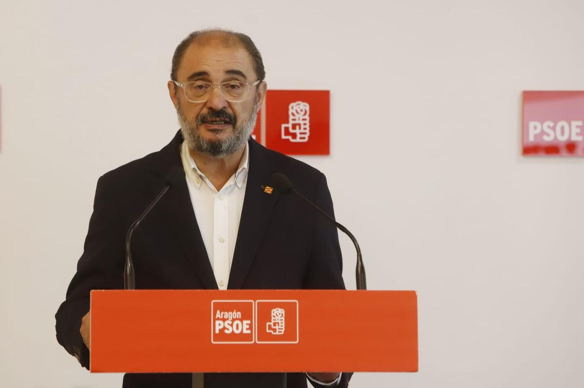 Javier Lambán, durante su comparecencia en la sede del PSOE este jueves.