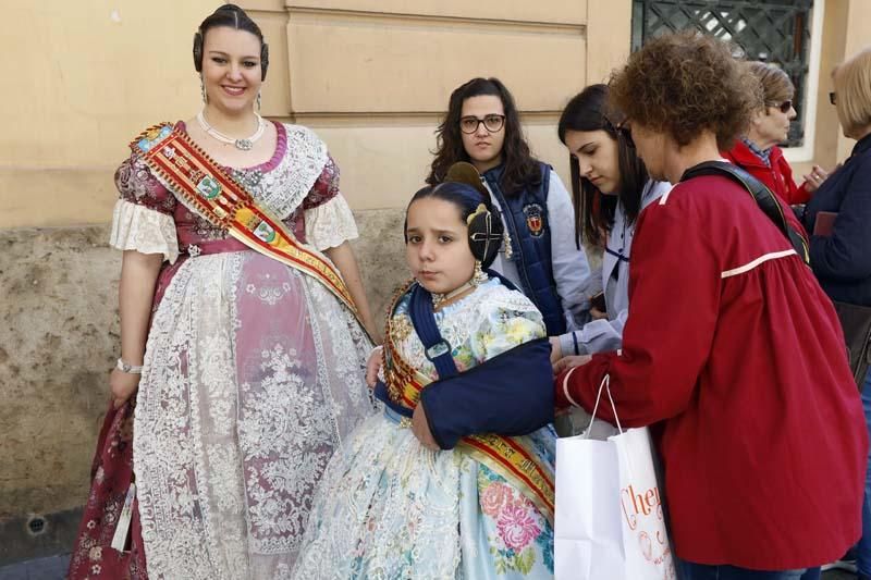 La Diputació de València recibe a las comisiones falleras