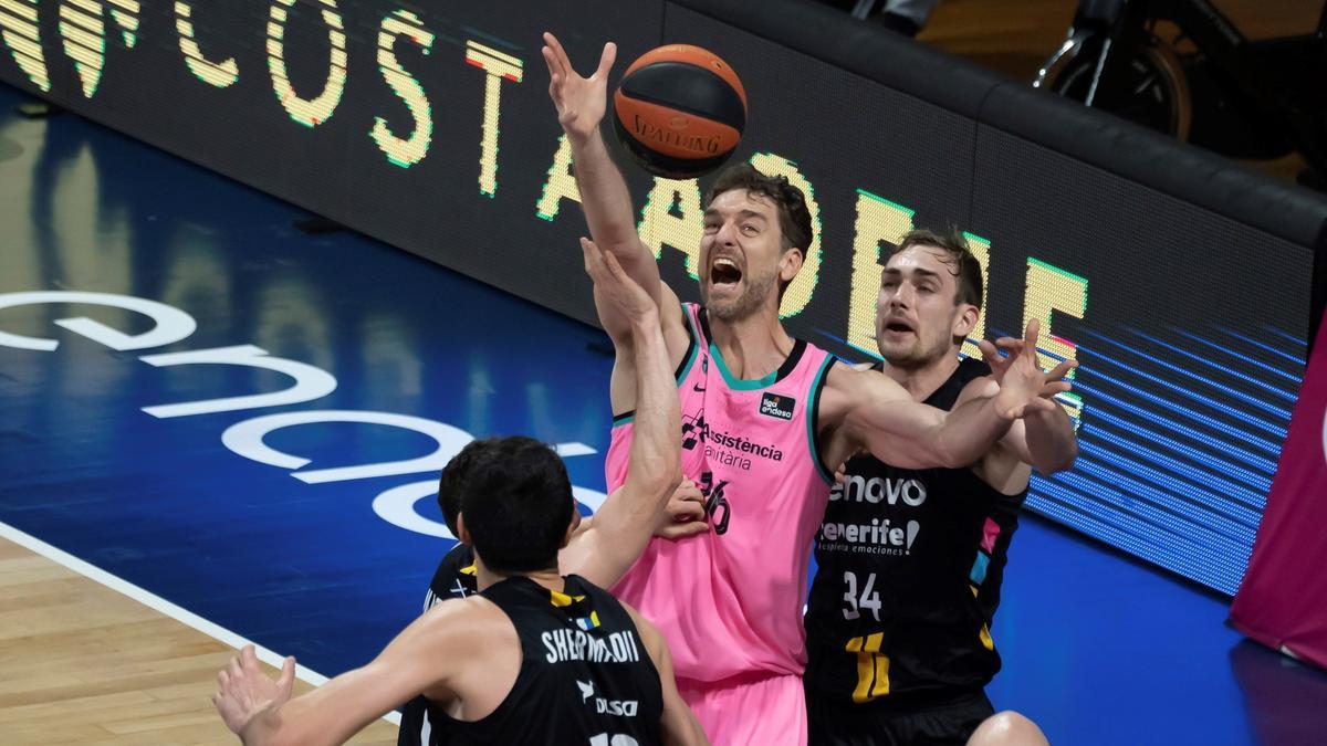 Pau Gasol, durante el segundo partido en Tenerife