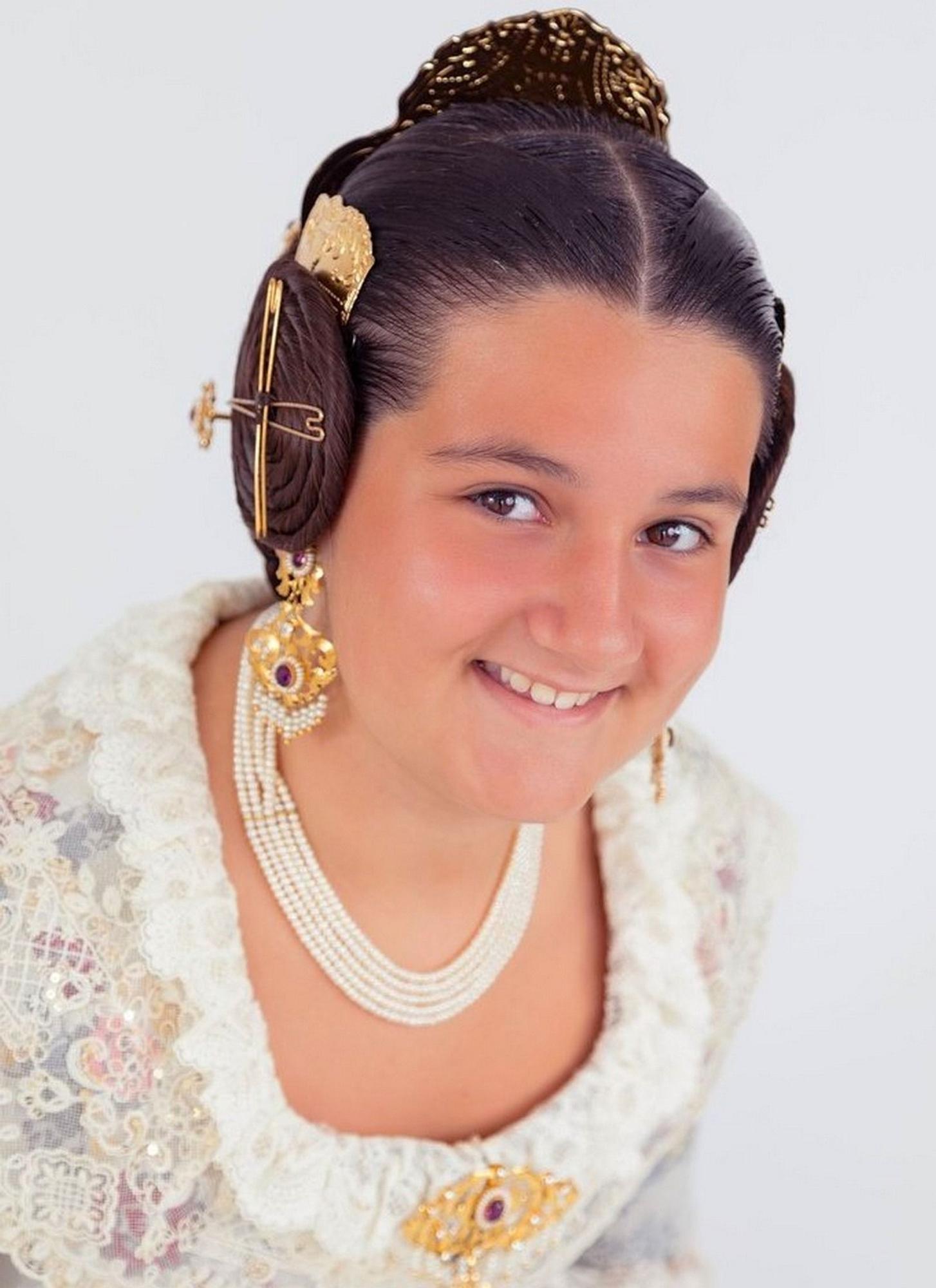 Ana gimeno Oltra (Doctor Serrano-Carlos Cervera)