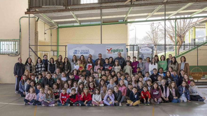 La educación olívica estrena bosque literario