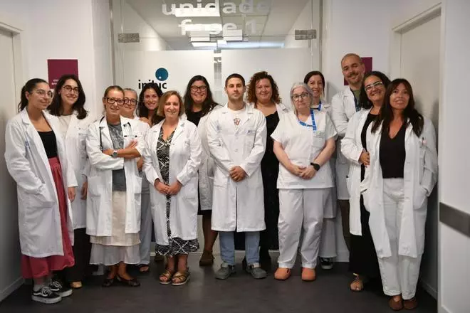 El Hospital de A Coruña trató a 200 pacientes con cáncer a través de ensayos clínicos en el último año: "Investigar también es una manera de cuidar"
