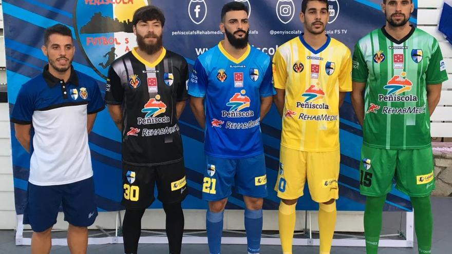 El Peñíscola presenta las nuevas equipaciones - Levante-EMV