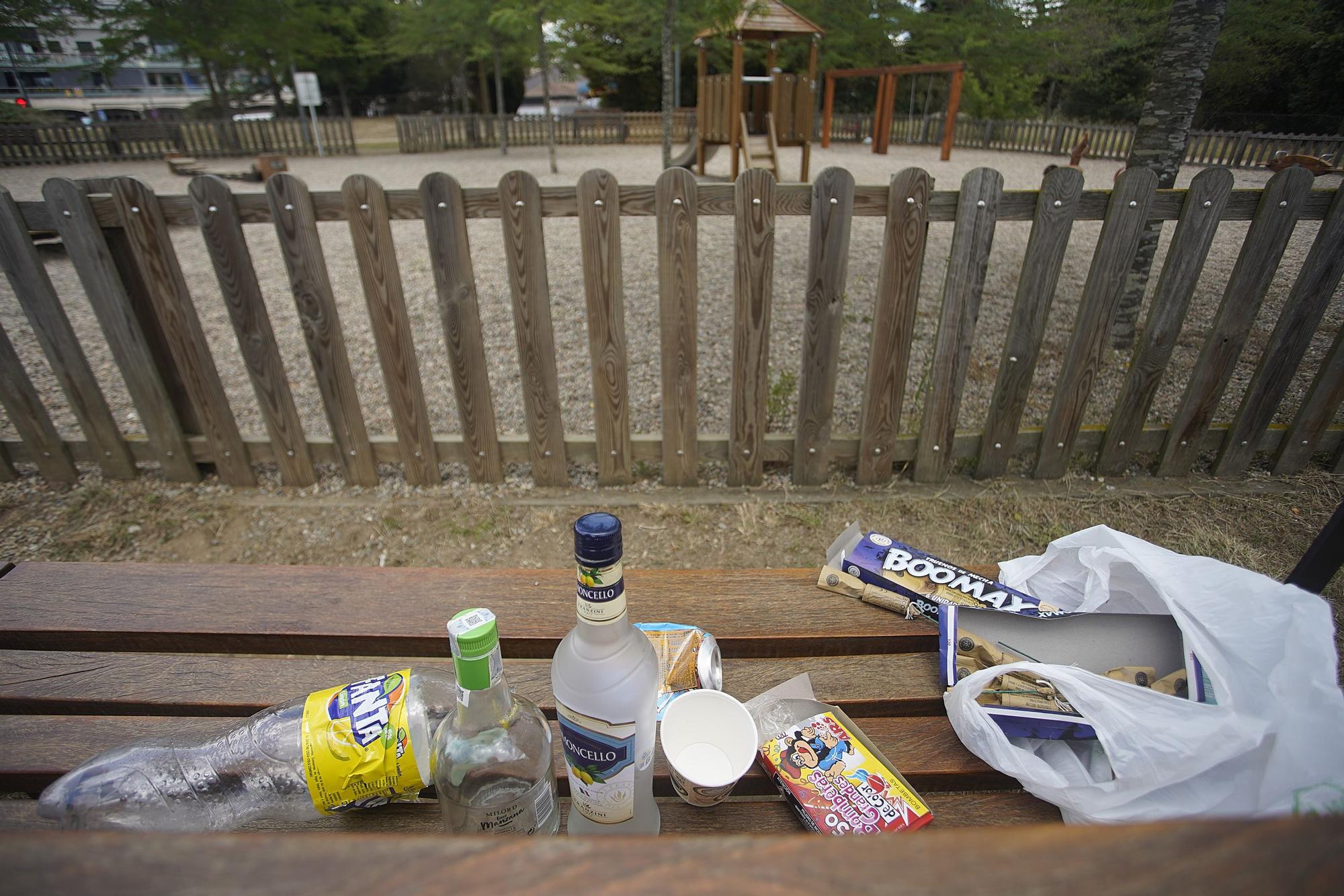 El castell de Montjuïc i el minigolf, punts recurrents de «botellón»