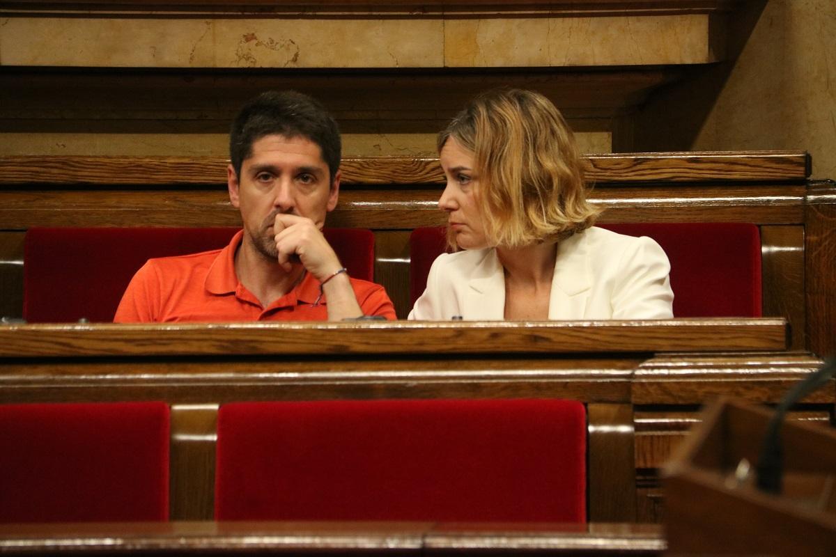 Jéssica Albiach y David Cid, en un pleno en el Parlament