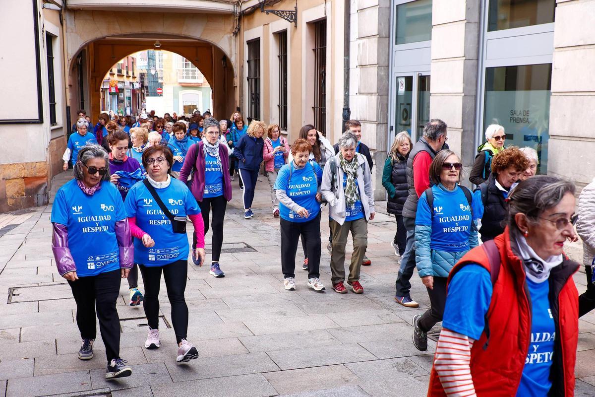 EN IMÁGENES: Marcha contra la violencia de género en Oviedo