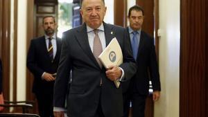 El director del CNI, Félix Sanz Roldán, tras una comparecencia en la comisión de gastos reservados, en una imagen de archivo.